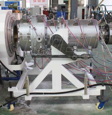 Il calore di PERT 2 ha isolato la linea dell'estrusione del tubo del pe di 355mm
