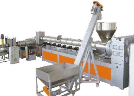 Singola plastica della vite che pelletizza riciclando macchina per plastica solida