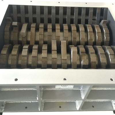 Trinciatrice di plastica di riciclaggio di plastica residua dell'asse della macchina due di JWELL