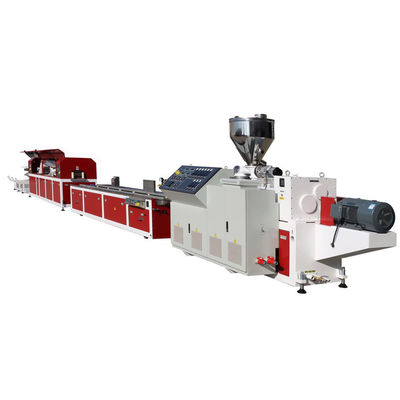 Linea di plastica struttura della finestra dell'estrusione di profilo del pannello di parete di JWELL Wpc del PVC dell'isolamento termico che fa macchina