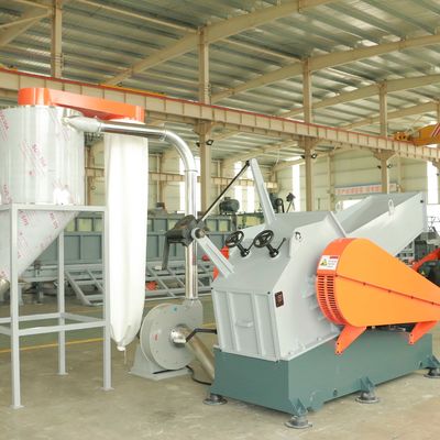 trinciatrice di riciclaggio di plastica del frantoio del PVC WPC ProfileWaste di 15kw 300KG/H