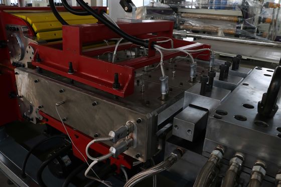 Strato materiale di PPS PPSU POM Cold Push Bar Engineer di SBIRCIATA che fa macchina