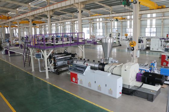 Linea dell'estrusione dello strato del pavimento di SPC